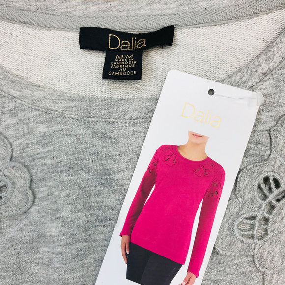 NWT Dalia Heather Gray Floral Sweatshirt M - Picture 4 of 4